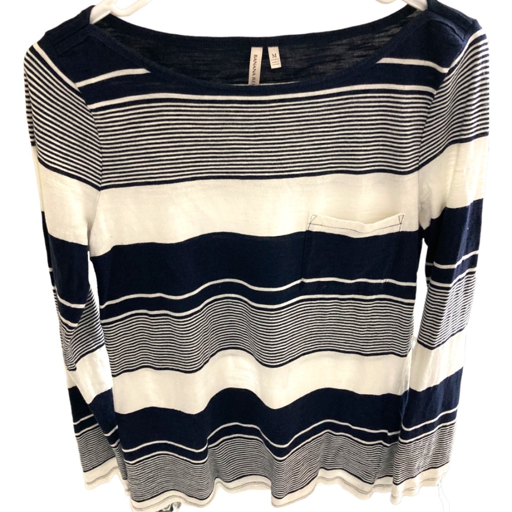 Banana Republic Women's Tee Shirt Long Sleeve Size Medium